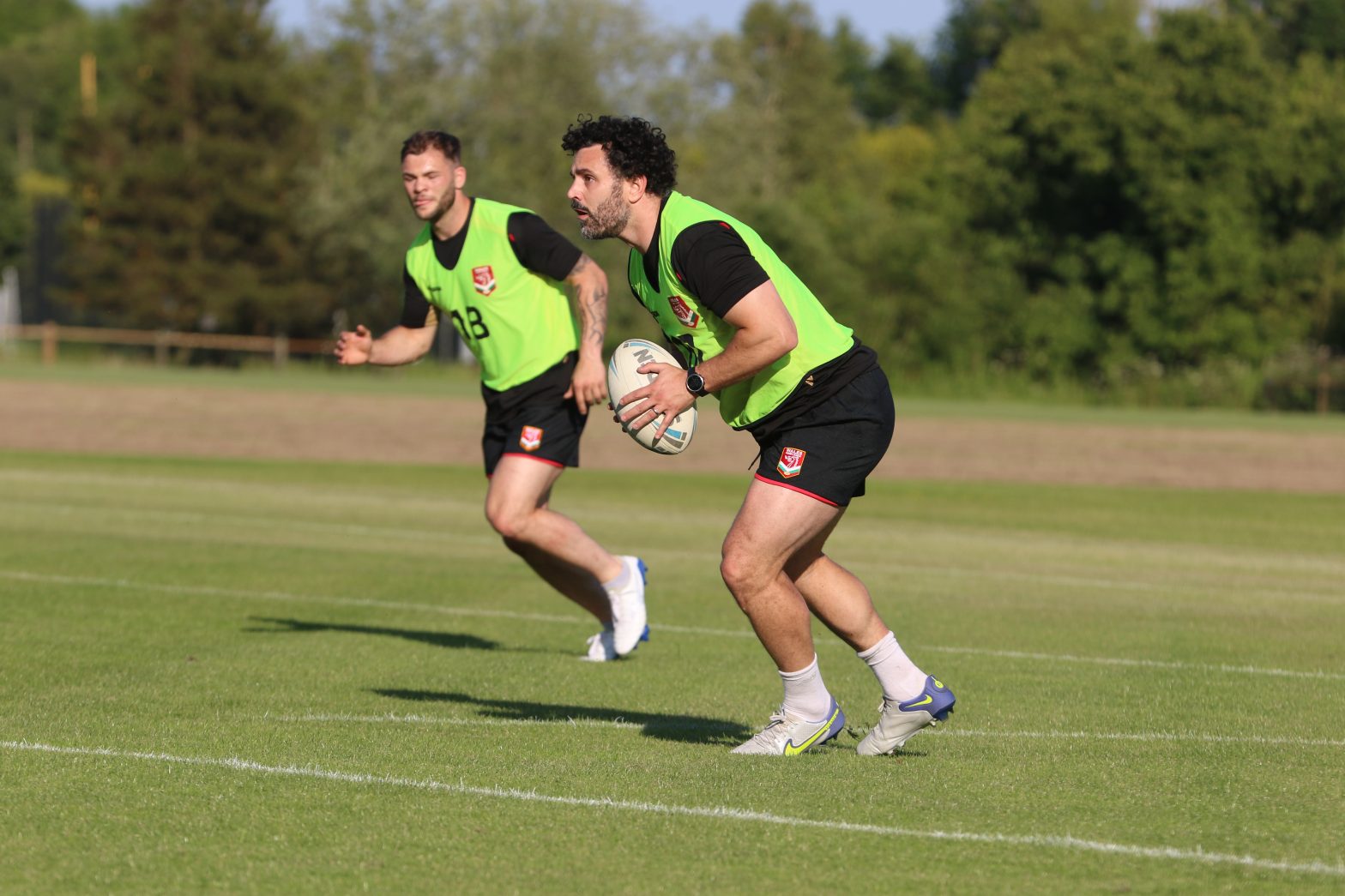 Rhys Williams running with the ball.